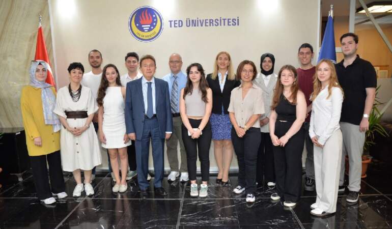 Ankara’da bilişim rüzgarları esti, TEDÜ öğrencileri yine zirveye yerleşti