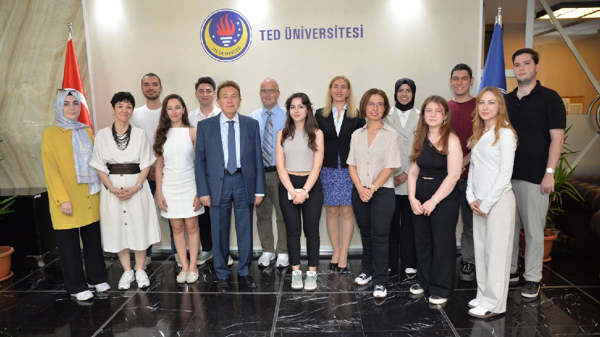 Ankara’da bilişim rüzgarları esti, TEDÜ öğrencileri yine zirveye yerleşti