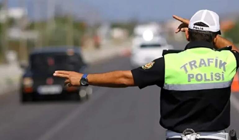 Radar tepkisi yasayı frenledi: Trafik düzenlemesi ertelendi