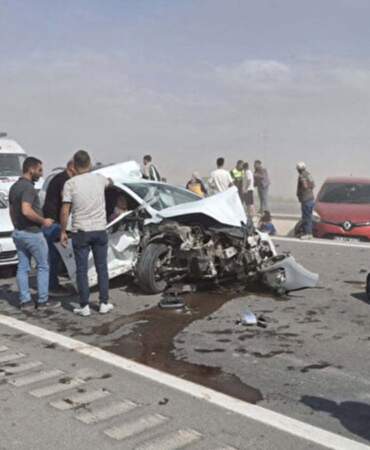 Aksaray’da zincirleme trafik kazası: 11 yaralı