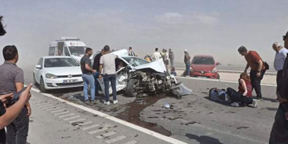 Aksaray’da zincirleme trafik kazası: 11 yaralı