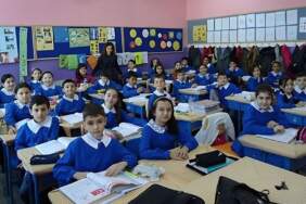 Okullarda serbest kıyafet dönemi sona erdi: Artık önlük ve forma giyilecek! Milli Eğitim Bakanı’ndan sürpriz karar