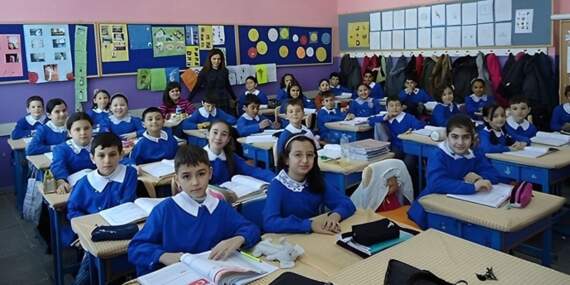 Okullarda serbest kıyafet dönemi sona erdi: Artık önlük ve forma giyilecek! Milli Eğitim Bakanı’ndan sürpriz karar