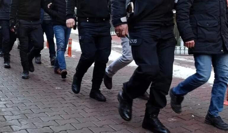 Yerlikaya duyurdu: 12 şehirde 12 suç örgütüne operasyon