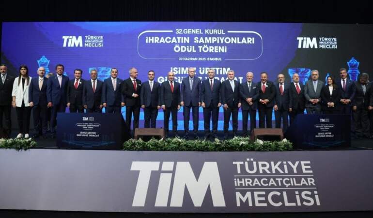 İhracat şampiyonlarına ödülleri verildi