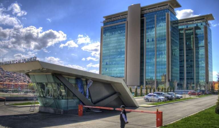 O bakanlıkta mesai saatleri değişiyor! Yurt, gençlik merkezi ve spor tesisi çalışanlarına ‘esnek mesai’ geliyor
