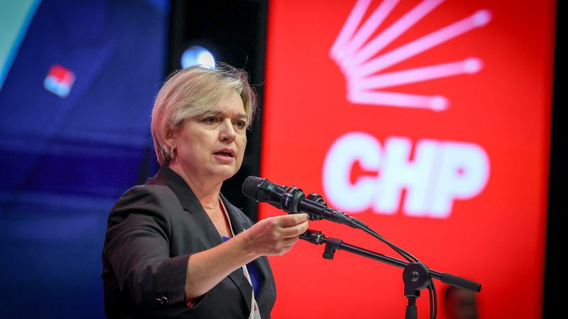 Selin Sayek Böke: "Değişimi Devam Ettirmeye, Kurumsallaştırmaya ve Bu Gücümüzle İktidar Olmaya Geliyoruz” - Cumhuriyet Halk Partisi