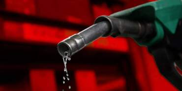 Akaryakıtta Tabelalar Değişti! Motorin 50 Lirayı Aştı