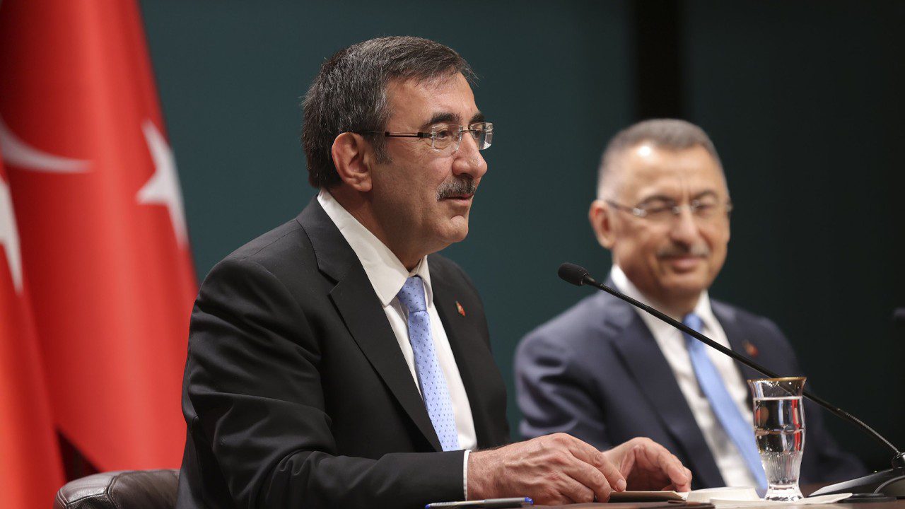 AKP’de Anayasa Komisyonu’nda Üçüncü Toplantı