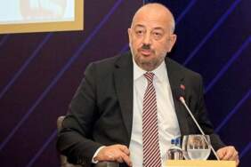 AKP’li İsimden ‘Ballı Maaş’ Maratonu! 9 Ayda 8 Ayrı Koltuk