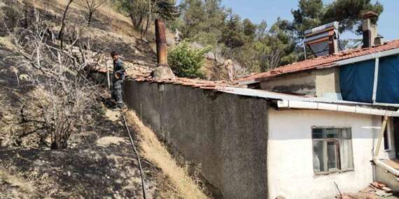 Amasya’daki Otluk Yangını Söndü