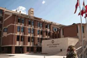 Anadolu Üniversitesi Öğrencilerine Başlatılan Disiplin Soruşturması Meclis Gündeminde