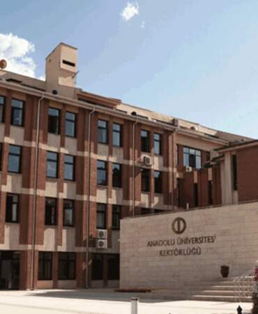 Anadolu Üniversitesi Öğrencilerine Başlatılan Disiplin Soruşturması Meclis Gündeminde