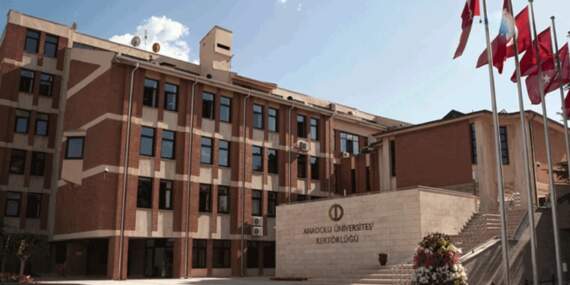 Anadolu Üniversitesi Öğrencilerine Başlatılan Disiplin Soruşturması Meclis Gündeminde