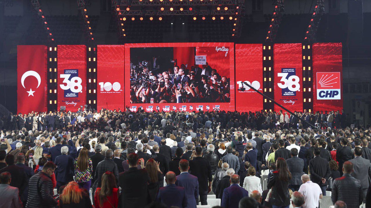 Anayasa Hukukçusu Boyunsuz ‘Mutlak Butlan’ Tartışmalarına Noktayı Koydu: ‘Rejimi Kaldırmaya Yönelik Suç Oluşturur’