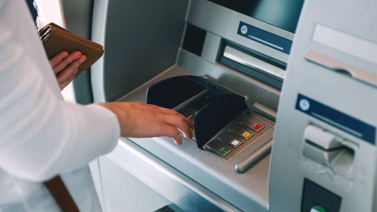 ATM’lerde Yeni Dönem: Para Çekme Limiti Artık Değişti