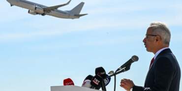 Bakan Uraloğlu Açıkladı! 2 Yeni Uçak Seferi Geliyor, Rota Belli