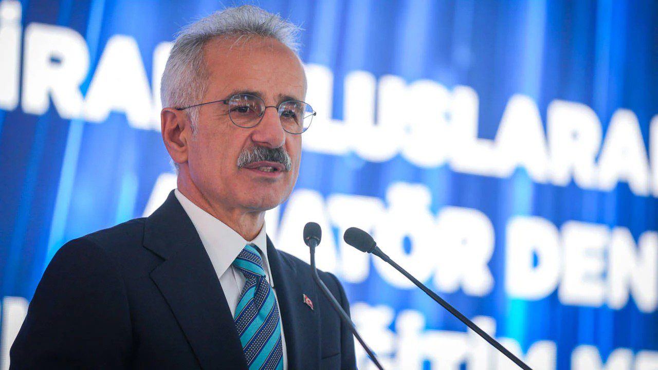 Bakan Uraloğlu Açıkladı! İşte İran ve Irak’ta Mahsur Kalan Uçakların Son Durumu