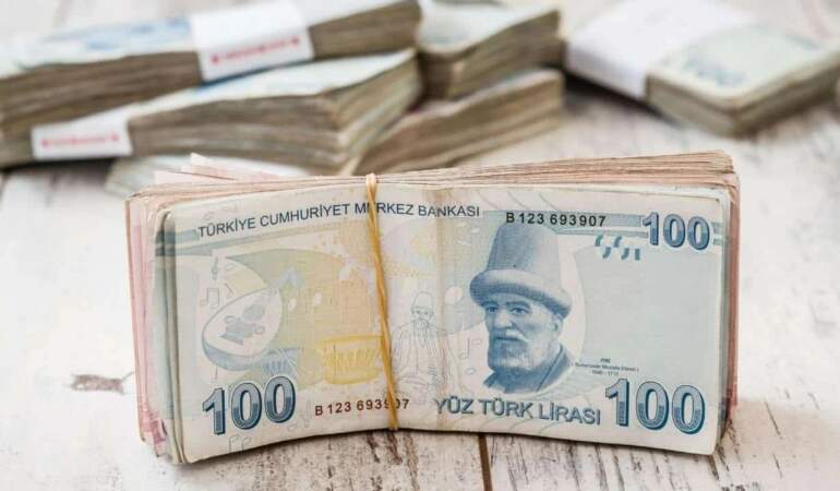 Bankaya Bu Parayı Bırakan Aylık 59 Bin Lirayı Cebine Koyuyor