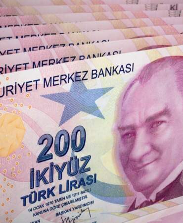 Bankaya Bu Parayı Koyan 155 Bin Lira Maaşa Bağlanıyor