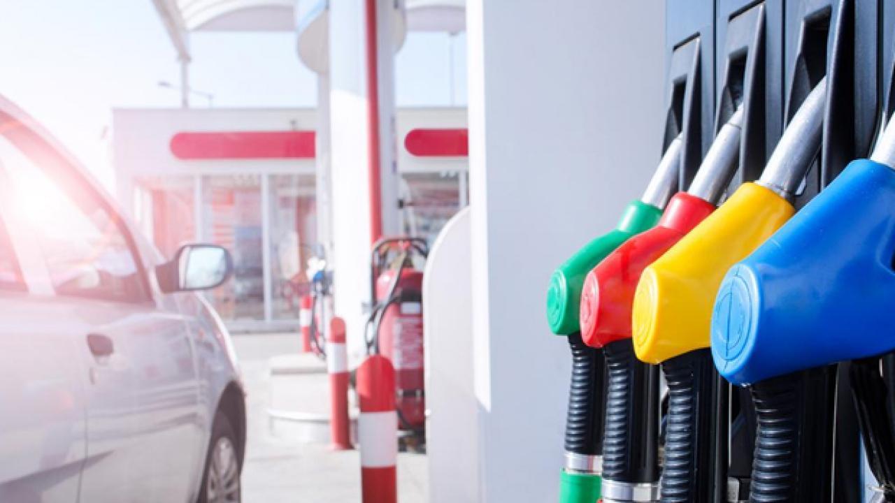 benzin-ve-motorine-zam-geldi-fiyatlar-pompaya-yansidi-iste-guncel-akaryakit-fiyatlari-1727849960-9172.jpg