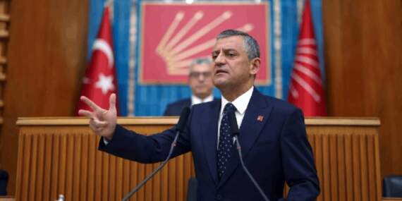 Özel’den Kurultay Davasının Ertelenmesinin Ardından İlk Açıklama