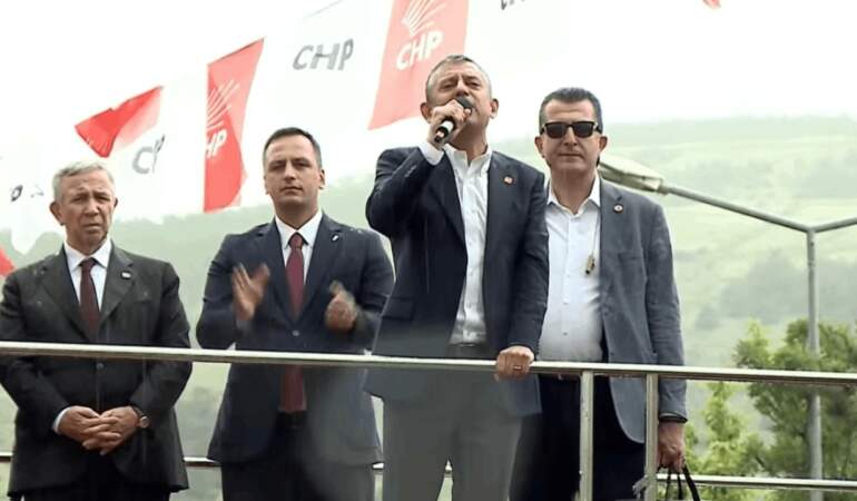 CHP’den 14 Yıl Sonra Bir İlk! Özgür Özel: Bayburt Artık Milletin Kalesidir