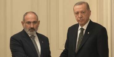 Cumhurbaşkanı Erdoğan, Paşinyan ile Görüştü