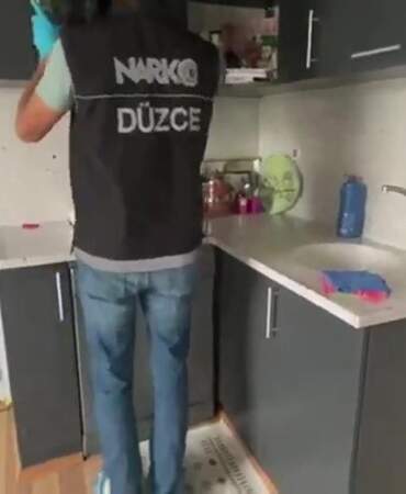 Düzce’de 7 Uyuşturucu Satıcısı Tutuklandı