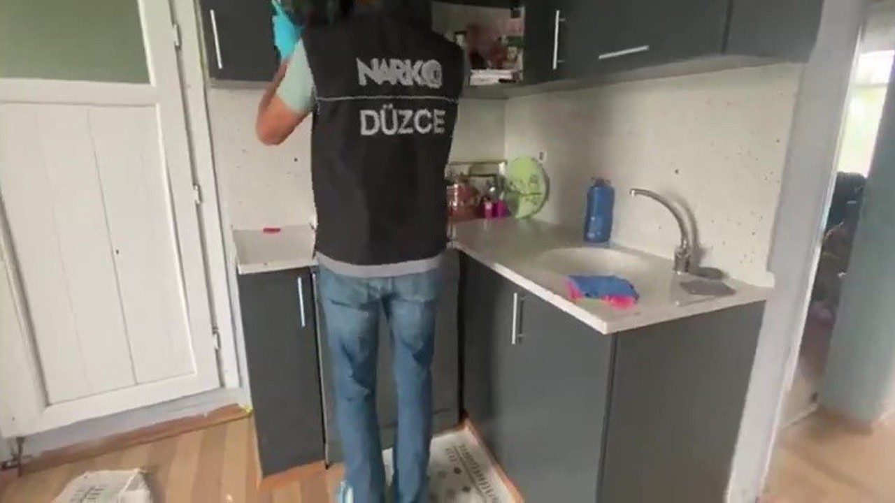 Düzce’de 7 Uyuşturucu Satıcısı Tutuklandı