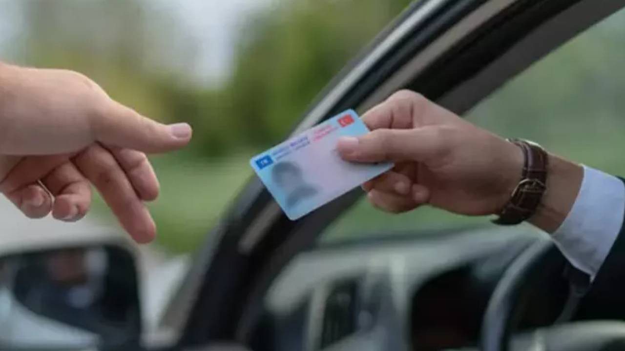 Ehliyet Yenilemede Geri Sayım Başladı! Bu Tarihi Kaçıran 15 Lira Yerine 7 Bin Lira Ödeyecek