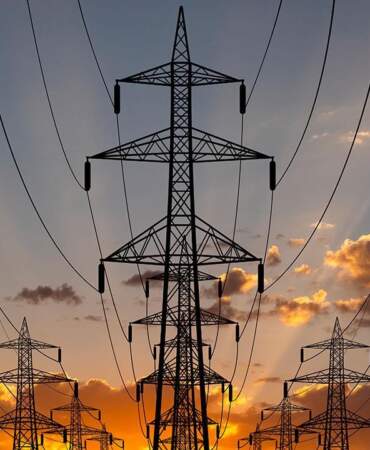 Spot Elektrik Piyasasında Megavatsaat Fiyatı 3 Bin 400 Liraya Kadar Yükseldi