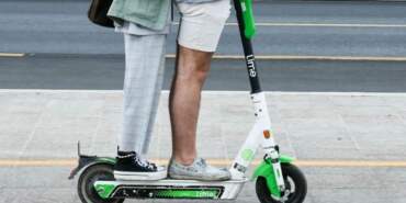 Elektrikli Scooterda Yeni Dönem! 8 Milyon Kişiyi İlgilendiriyor… Zorunlu Olacak