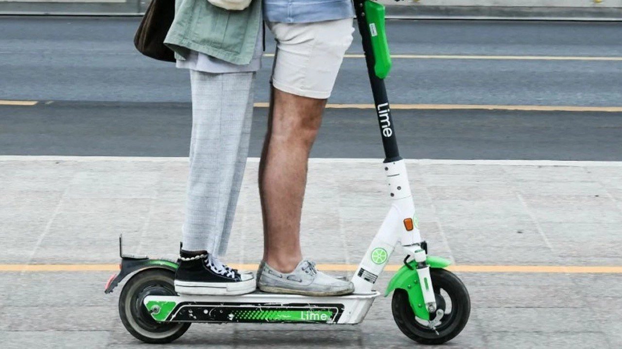 Elektrikli Scooterda Yeni Dönem! 8 Milyon Kişiyi İlgilendiriyor… Zorunlu Olacak