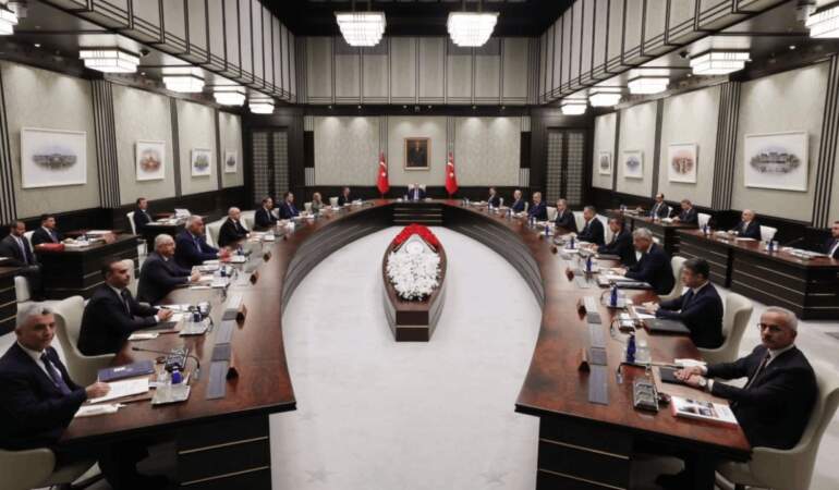 En Düşük Emekli Maaşı Kabinenin Gündeminde