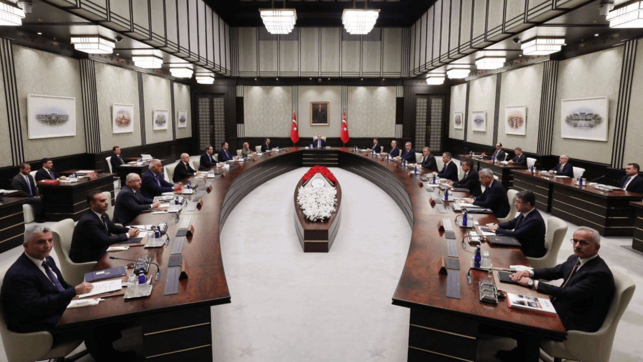 En Düşük Emekli Maaşı Kabinenin Gündeminde