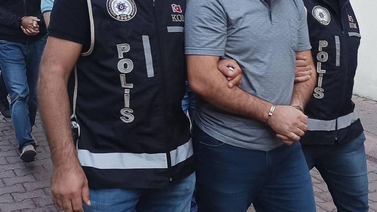 FETÖ’ye Dev Tutuklama! Aralarında Askerler de Var