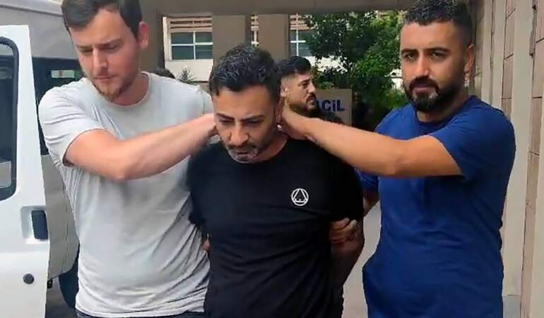 Firarinin ‘Sahte Kimlik’ Oyunu Parmak İzine Takıldı