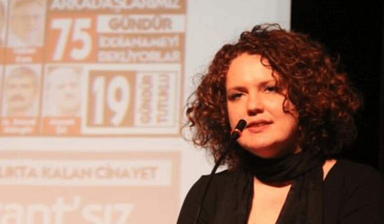 Gazeteci Elif Akgül Tahliye Edildi