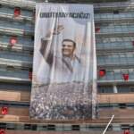 Hayatını Kaybeden Manisa Büyükşehir Belediye Başkanı Ferdi Zeyrek’in Fotoğrafı CHP Genel Merkezi’nde: ‘Unutmayacağız’