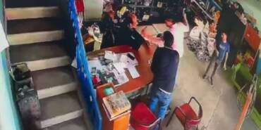 İki Esnafın Kavgasında Çekiçli Saldırı Kamerada