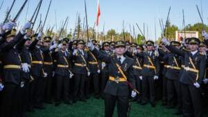 İkinci ‘Mustafa Kemal’in Askerleriyiz’ Krizi! Teğmenler Gibi İhraç Tehlikesi Kapıda