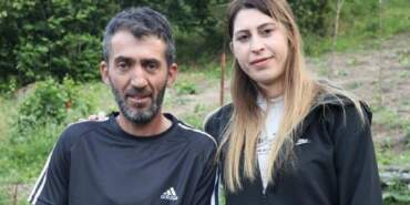 İzin Alıp Başladılar, Ailecek Zengin Oldular: Evlerinden Çıkmadan, Paraya Para Demiyorlar