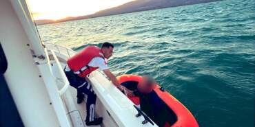 İznik Gölü’nde Korku Dolu Anlar… 2 Saat Mahsur Kaldı