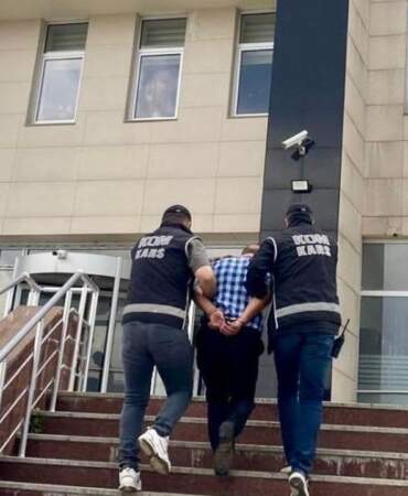 Kars’ta 15 Yıl Hapis Cezası Olan Firari Yakayı Ele Verdi