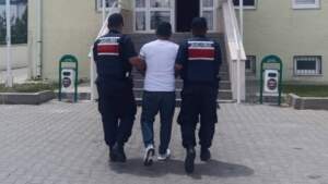 Kırıkkale’de Jandarmadan Operasyon: İki Firari Yakalandı