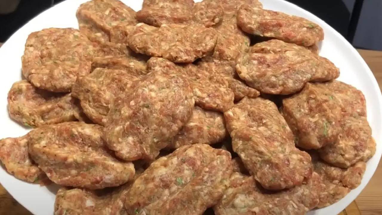 Köftenin Lezzetini Arşa Çıkartacak Sır Ortaya Çıktı: Bunu Çok Az Kişi Biliyor