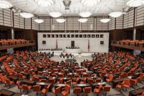 Meclis Başkanlığı İçin Yarış Bugün! Hangi Parti Kimi Aday Gösterdi? İşte Detaylar
