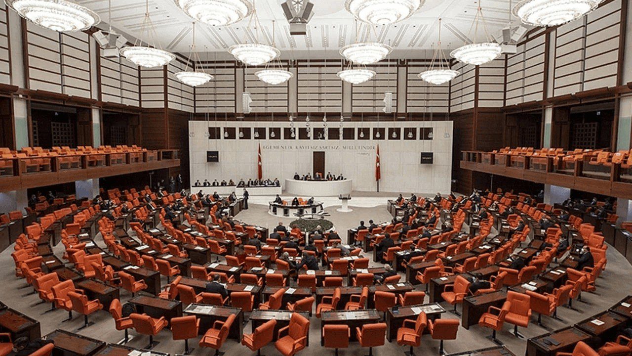 Meclis Başkanlığı İçin Yarış Bugün! Hangi Parti Kimi Aday Gösterdi? İşte Detaylar