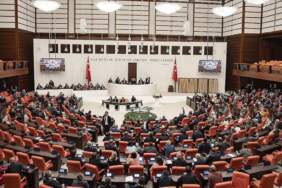 Meclis’ten Mesaiye Devam Kararı: Çalışma Süresi Uzatıldı